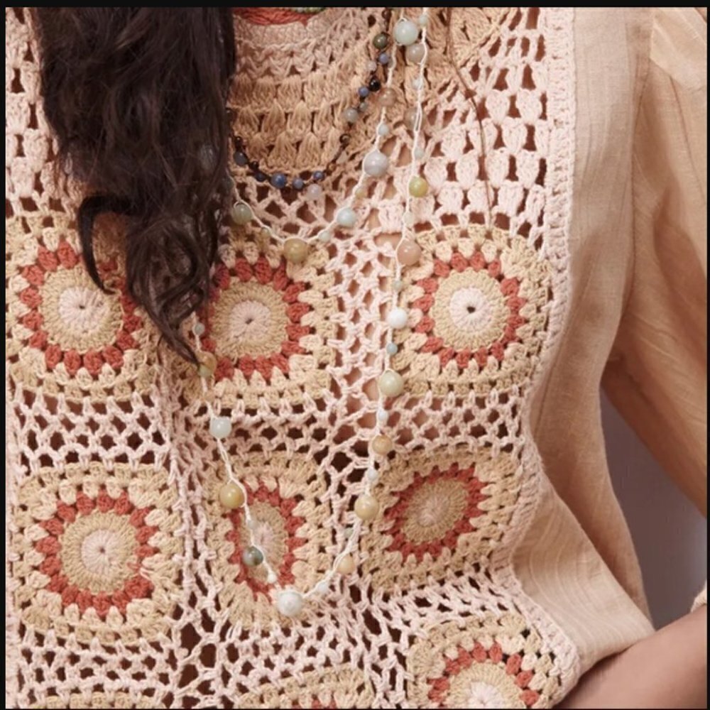 Zara Granny Square Crochet Medallion Front Full Sleeve Cropped Blouse Beige M - Picture 3 of 11